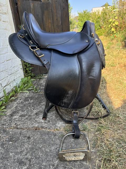 Selle de randonn&eacute;e cuir