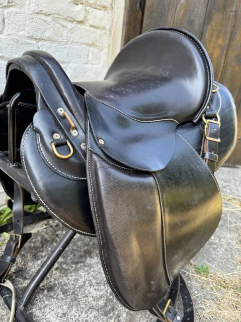 Selle de randonn&eacute;e cuir
