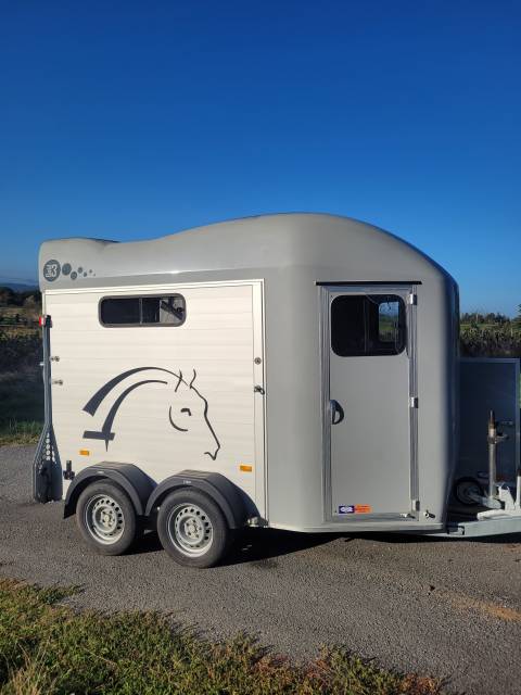 Van cheval liberte 2 places gold 3 premium