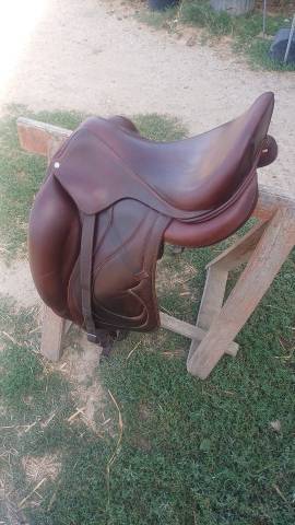 Vend selle dressage antar&egrave;s cadence 