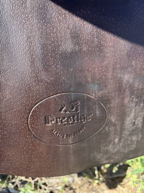 Selle prestige taille 17"