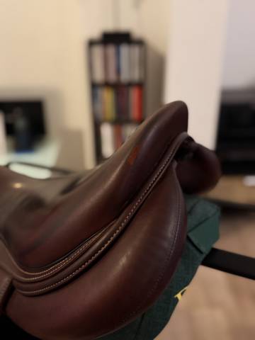 Selle Devoucoux Taille 17&rsquo; &bull; Ann&eacute;e : 2018 &bull; Mod&egrave;le Biarritz O