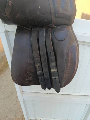 Selle euroriding cuir marron 18 pouces