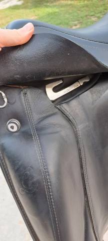 A vendre - Selle de Dressage