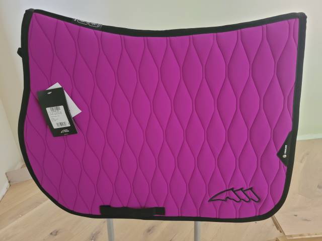 Tapis de selle Equiline Violet cso
