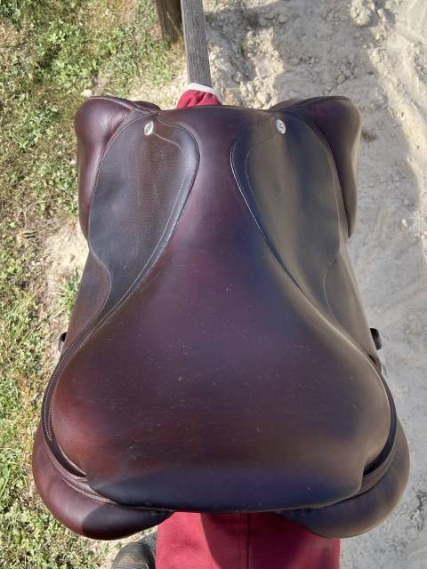 Selle cwd taille 17,5