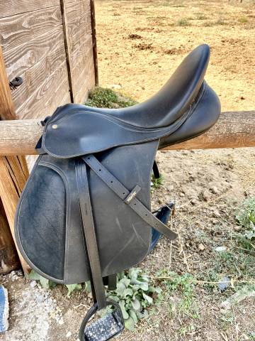 Selle Wintec mixte noir - 17 pouces 