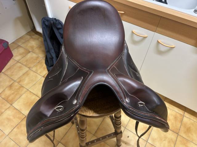 Selle dressage Devoucoux