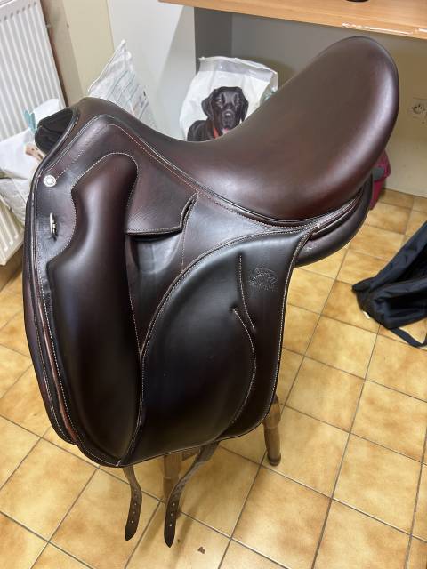 Selle dressage Devoucoux