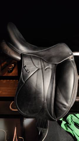 Selle dressage makila