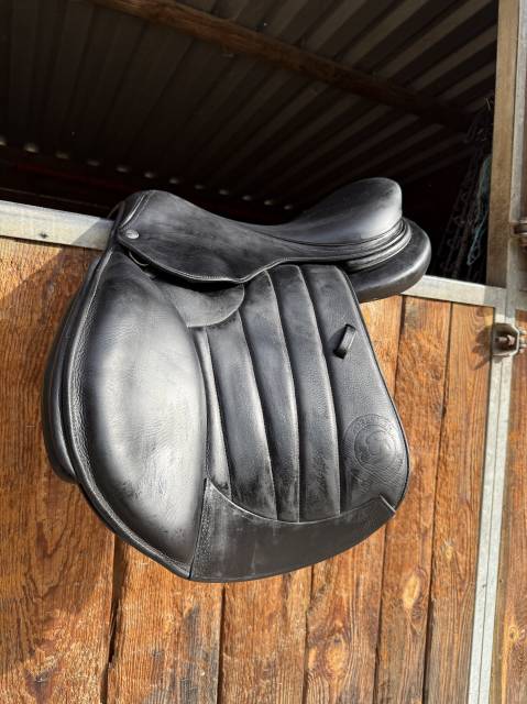 Selle Forestier S&eacute;oul Doubl&eacute;e Veau 17,5