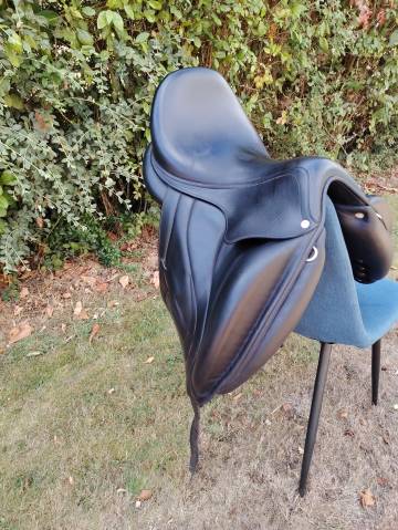 Selle de dressage Antares 