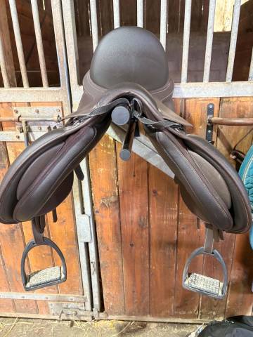 selle wintec 17,5pouce