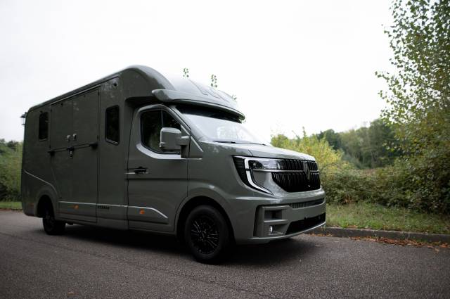 Krismar renault master – 170ch – 5places – stalle - occasion