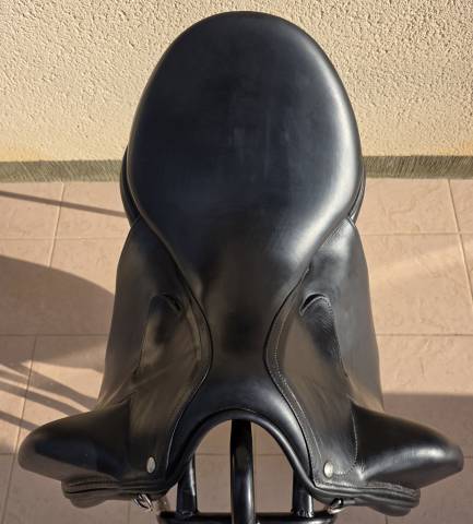 Selle de dressage Childeric DJO si&egrave;ge 17,5 