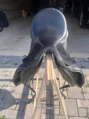 Selle ESTA professional dressage 18 pouces - excellent-