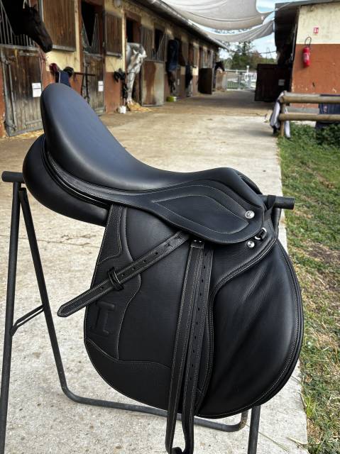 Selle ikonic 2026 équipée