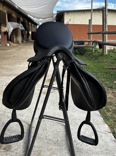 Selle Ikonic 2026 &eacute;quip&eacute;e 