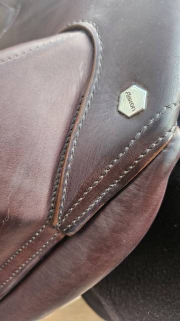 Magnifique selle de dressage Flex On 17,5 pouces Havan 