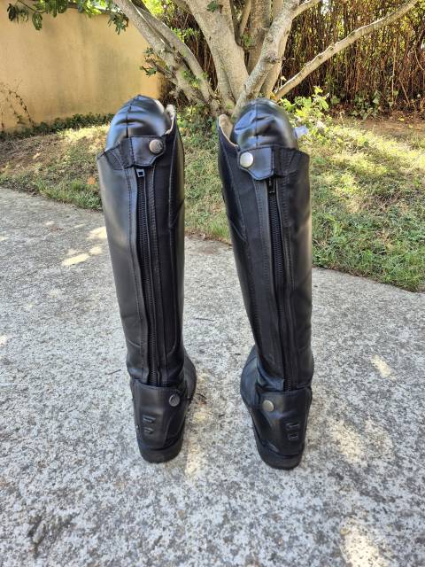 Bottes &eacute;quitation Mountain Horse Xanadu Short/Regular. Taille 40.