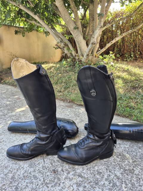 Bottes &eacute;quitation Mountain Horse Xanadu Short/Regular. Taille 40.