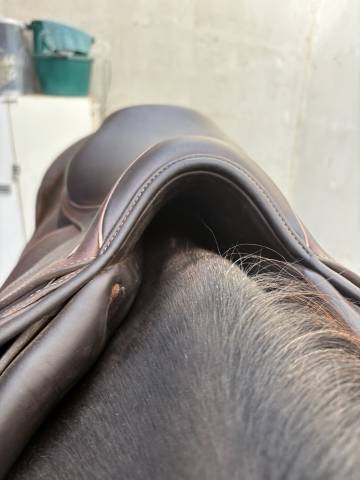 Selle jump&rsquo;in Premium (contact&eacute;e moi par sms)