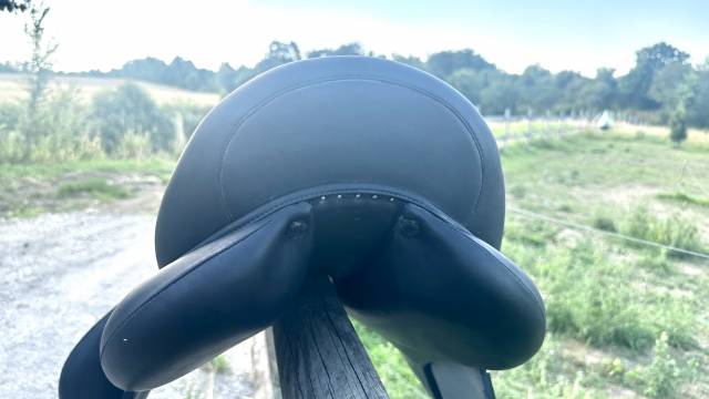 Selle Devoucoux Makila harmonie   17,5 pouces   gros taquets