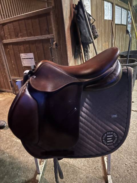 Selle Devoucoux Biarritz S - 17,5 
