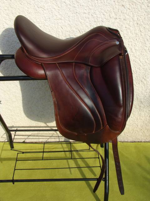 Selle Dressage Antares Concept 17'