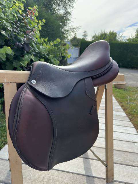 Selle CWD 17 pouces 