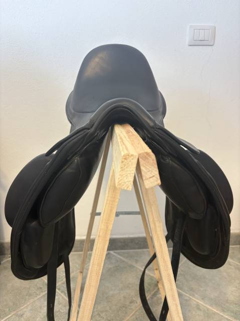 Selle dressage Fairfax Monoflap 17