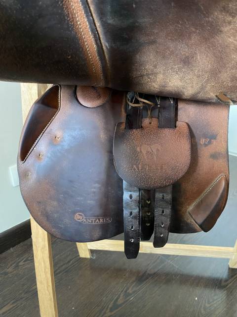 Selle d&rsquo;obstacle Antar&egrave;s Alta&iuml;r 17,5 pouces 