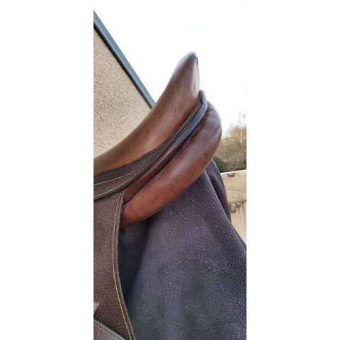 SELLE MIXTE PRIVIL&Egrave;GE &Eacute;QUITATION 