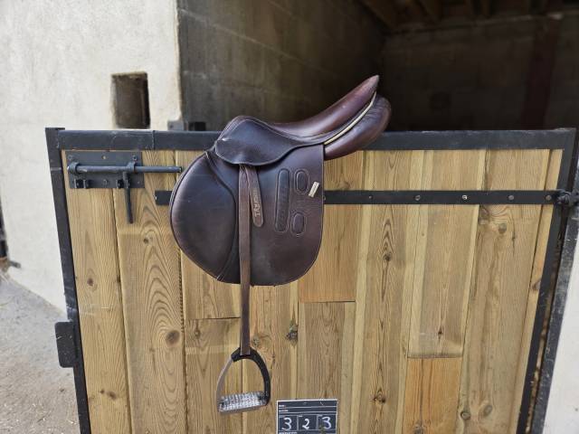 Selle GBS, si&egrave;ge plat, parfait &eacute;tat