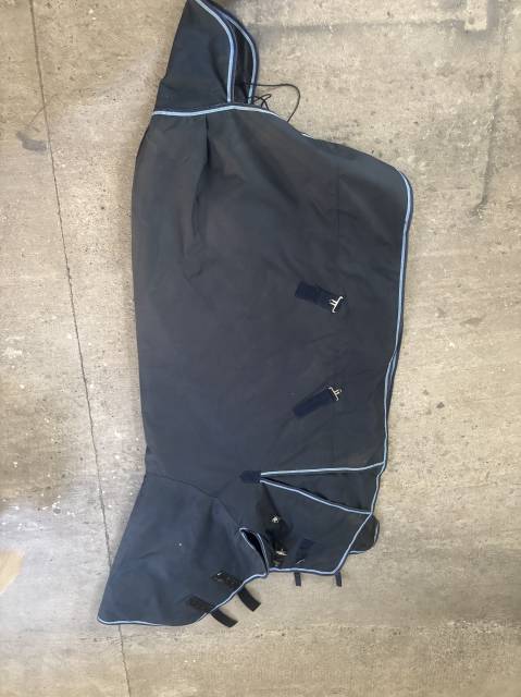 Couverture imperm&eacute;able 220g