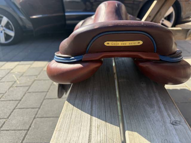 Selle CWD taille 18,5 