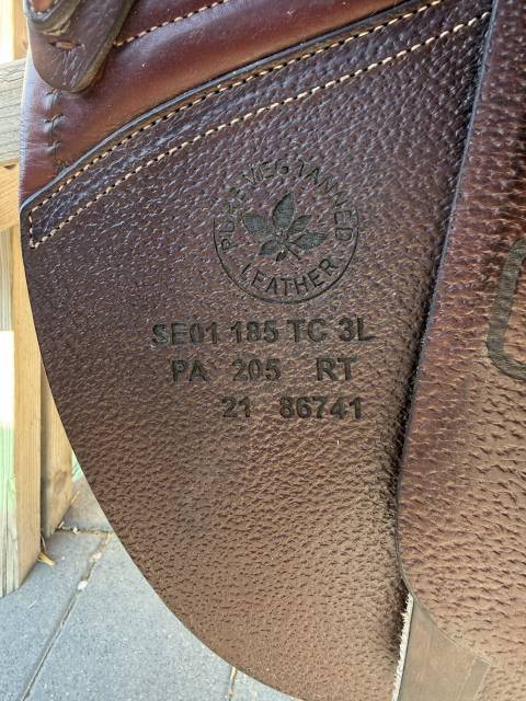 Selle CWD taille 18,5 