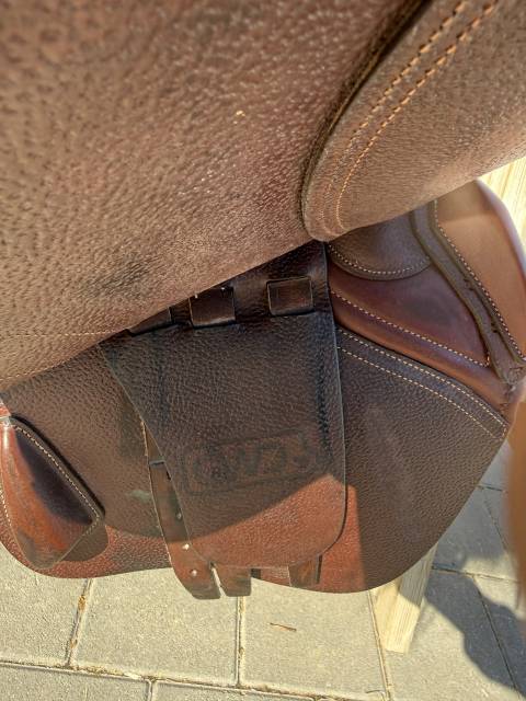 Selle CWD taille 18,5 