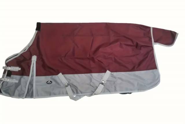 Bâche de pluie 1200 D neuve 7''