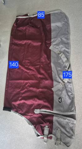B&acirc;che de pluie 1200 D neuve 7''