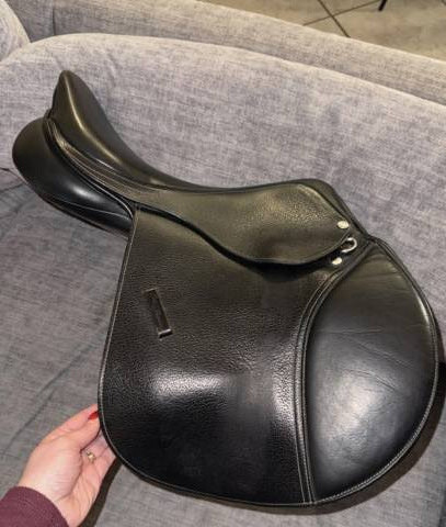 Selle Eric Thomas Fitter 17&rdquo; cuir 