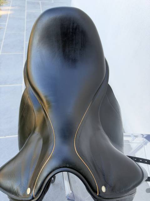 Selle de dressage Child&eacute;ric 17.5