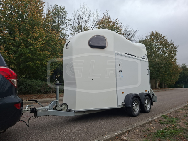 Van occasion – cheval liberte – gold one white line – 1.5 places - blanc - 2020