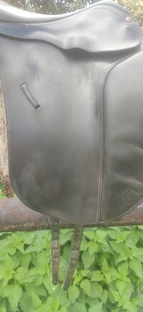 Selle de dressage Bates 