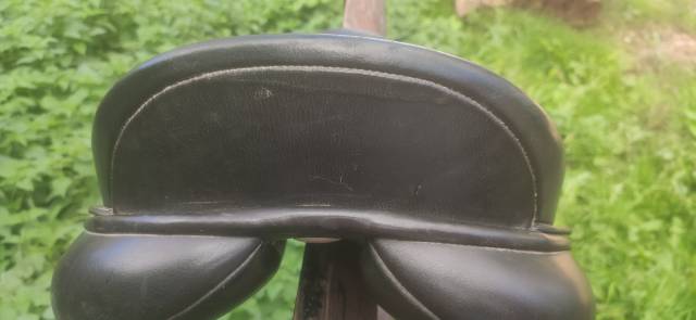 Selle de dressage Bates 