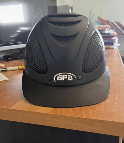 Bombe d’équitation GPA