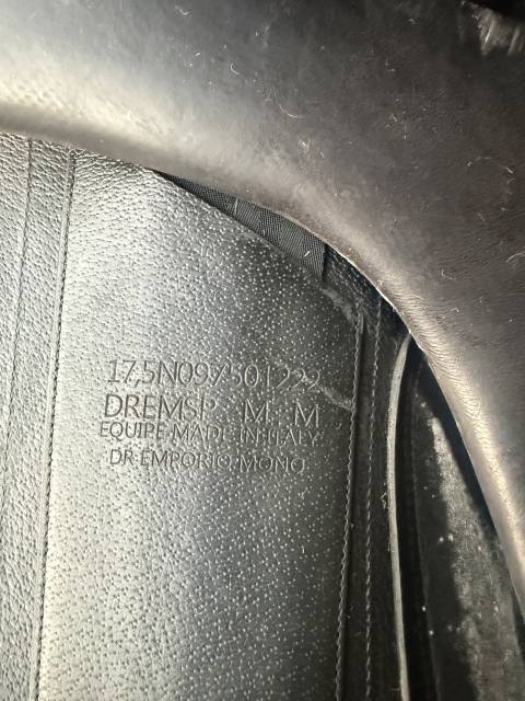 SELLE DE DRESSAGE &Eacute;QUIPE - MOD&Egrave;LE  EMPORIO