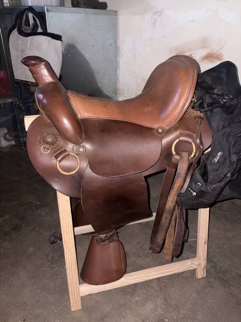 Selle cathare grand confort randonnée Cheval Paradis 