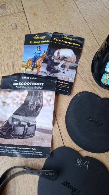 Hipposandales Scootboots Taille 4 regular + accessoires