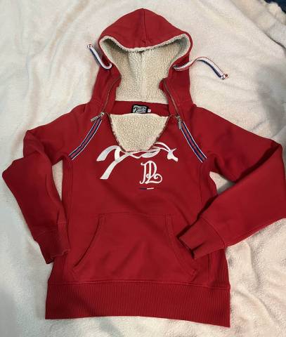 Sweat capuche Penelope Leprevost 14 ans